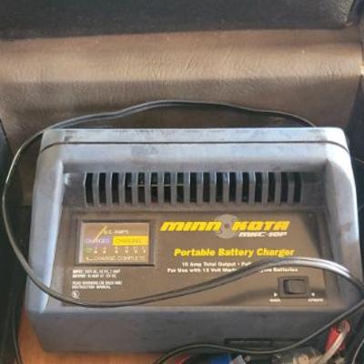 Sale Photo Thumbnail #320: Portable Battery Charger