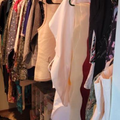 Sale Photo Thumbnail #74: Master Closet