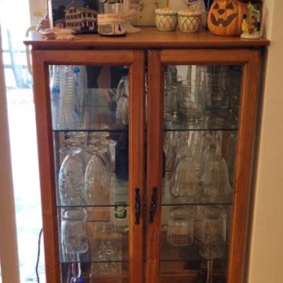 Sale Photo Thumbnail #21: Small Curio