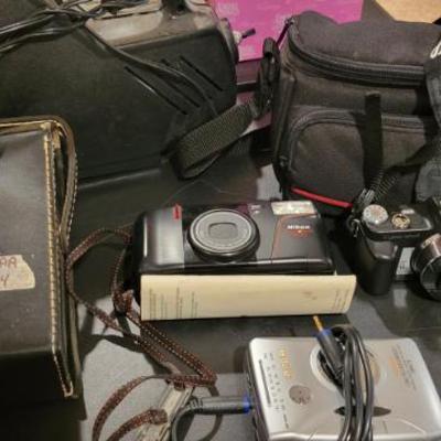 Sale Photo Thumbnail #207: Cameras 