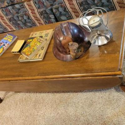 Sale Photo Thumbnail #220: Drop Leaf Coffee table