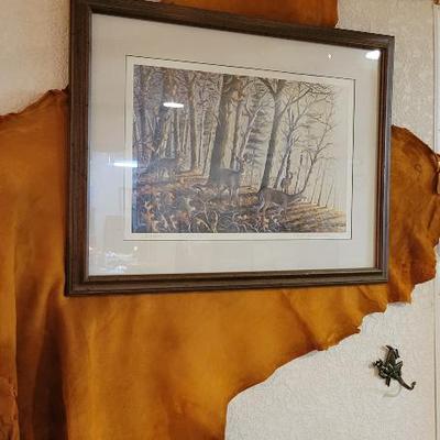 Sale Photo Thumbnail #118: Flloyd Hubbard wildlife art and animal hide