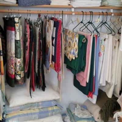 Sale Photo Thumbnail #61: Linens