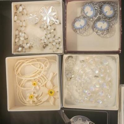 Sale Photo Thumbnail #254: Jewelry 