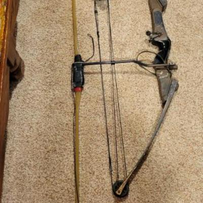 Sale Photo Thumbnail #110: Recurve Bow