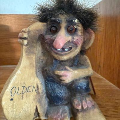 Sale Photo Thumbnail #111: Souvenir