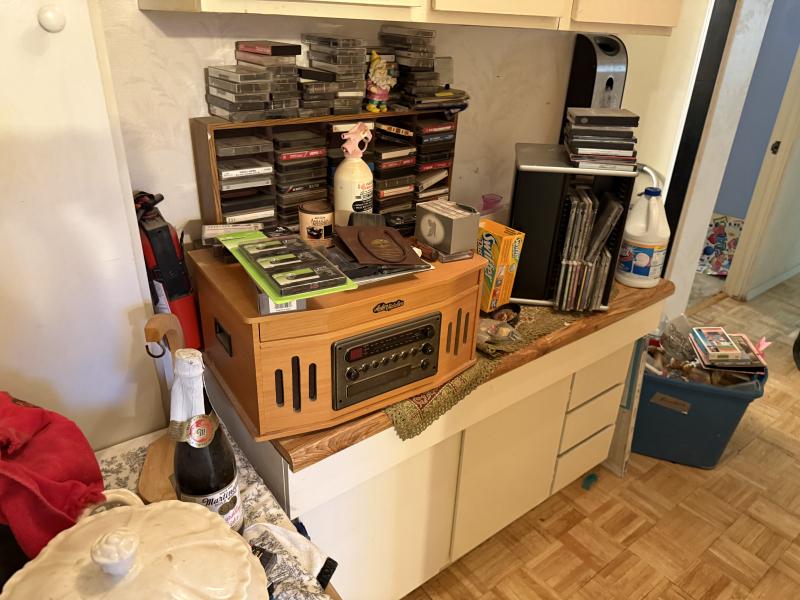 Sale Photo Thumbnail #29