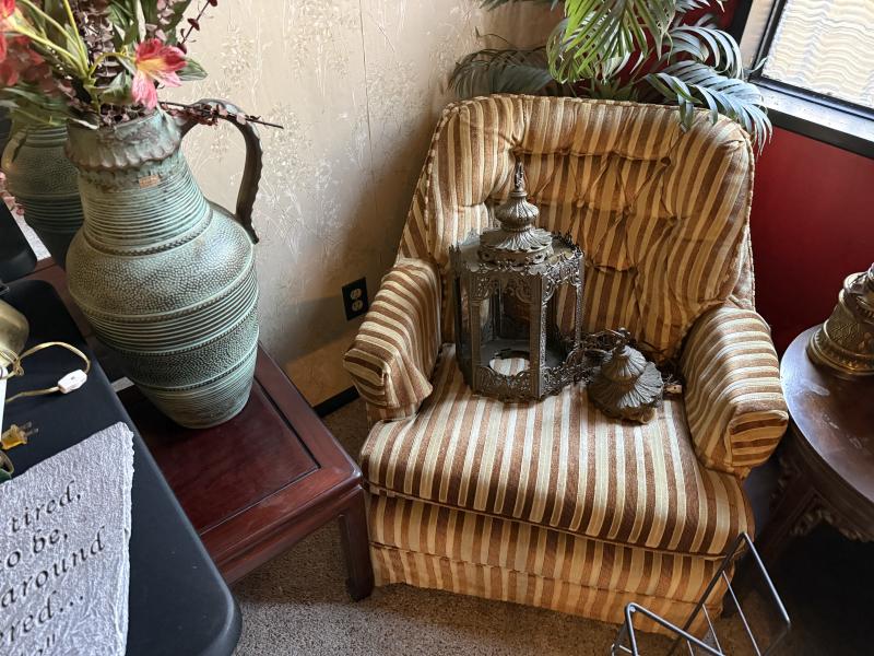 Sale Photo Thumbnail #47