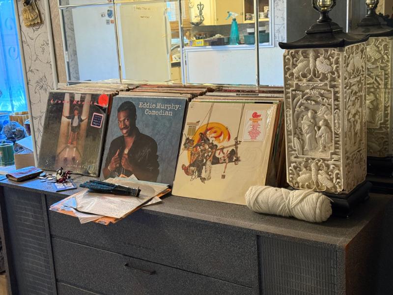 Sale Photo Thumbnail #38