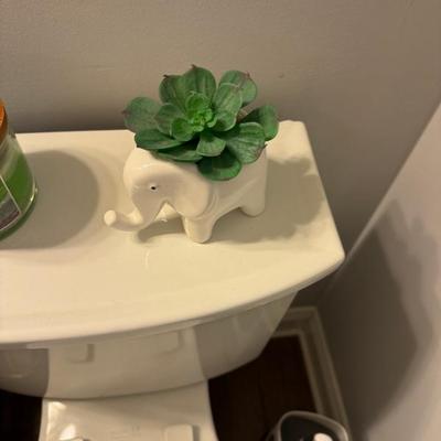 Sale Photo Thumbnail #103