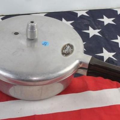 Sale Photo Thumbnail #674