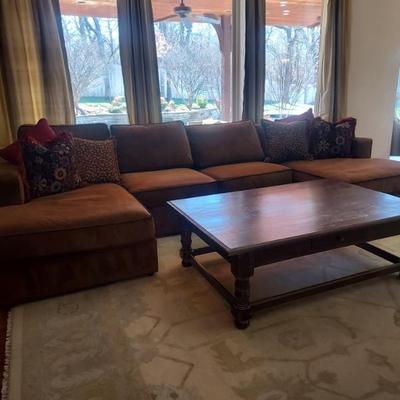 Sale Photo Thumbnail #12: Norwalk Sectional in mint condition