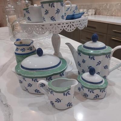 Sale Photo Thumbnail #43: Villroy and bach