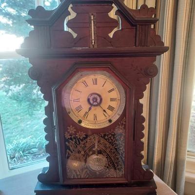 Sale Photo Thumbnail #25: Antique clock