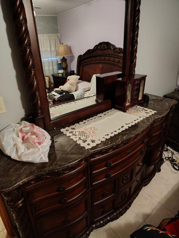 Sale Photo Thumbnail #2