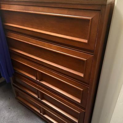 Sale Photo Thumbnail #201