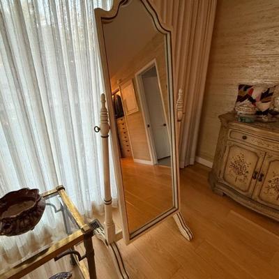 Sale Photo Thumbnail #183