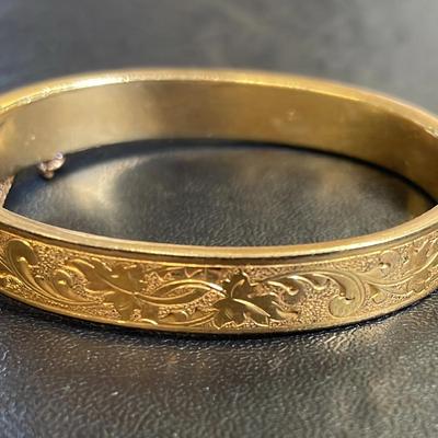 10K Gold Engraved Hinge Bracelet #6