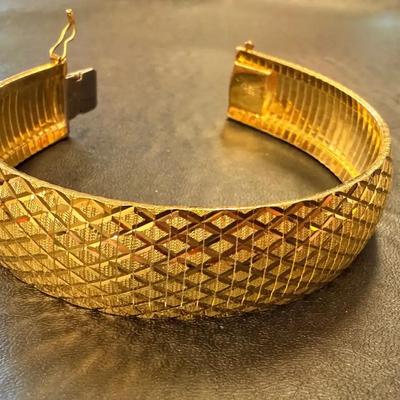 .925 Sterling Silver 18K Gold Clad Omega Diamond Cut 7 1/2” Bracelet 