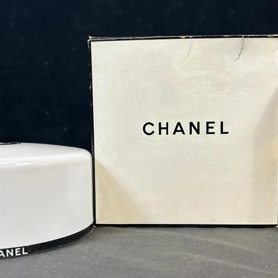Chanel No.5 Bath Powder (1) + Chanel No.5 Perfume (1)