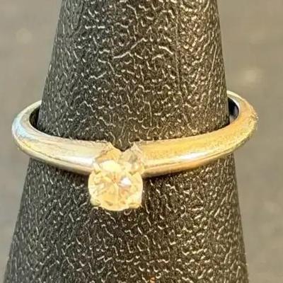 14K White Gold Diamond Ring, Size 4 1/4