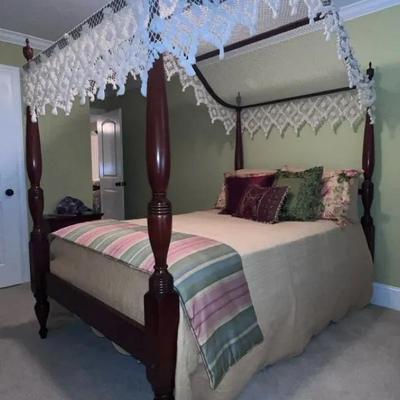 Canopy Bed with Cover & Bedding
