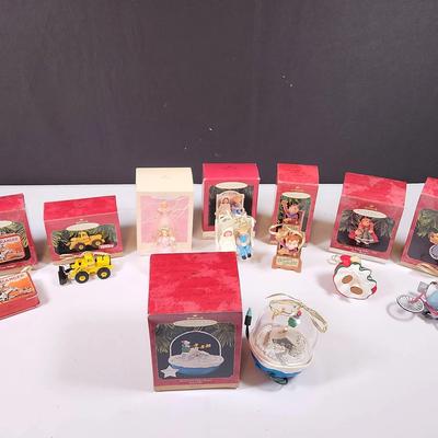 Hallmark Keepsake Ornaments Lot 2