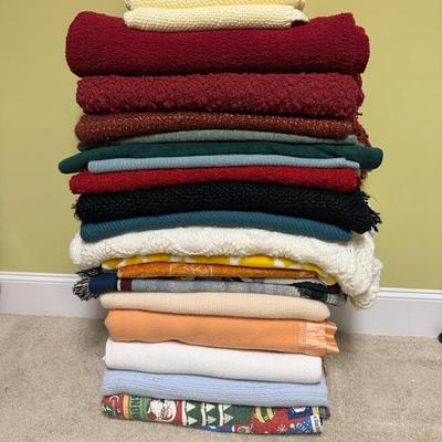 HUGE lot Of Blankets