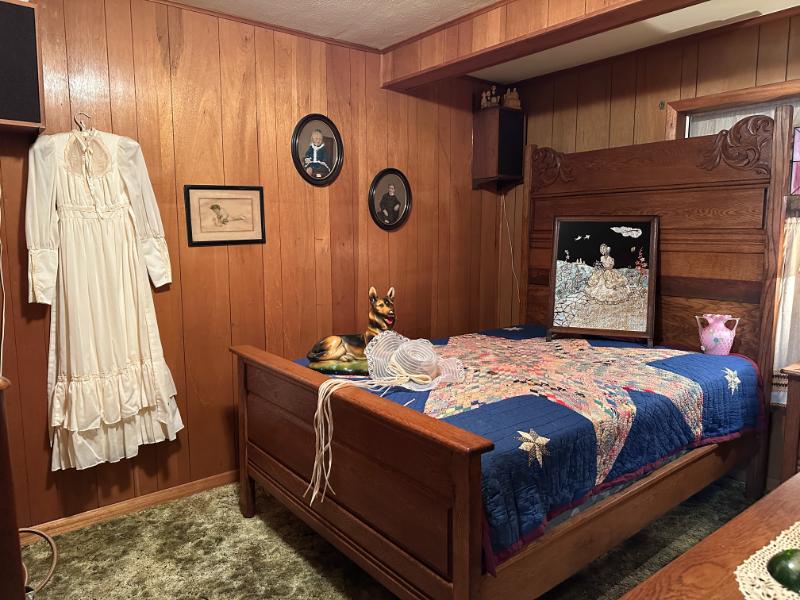 Sale Photo Thumbnail #4