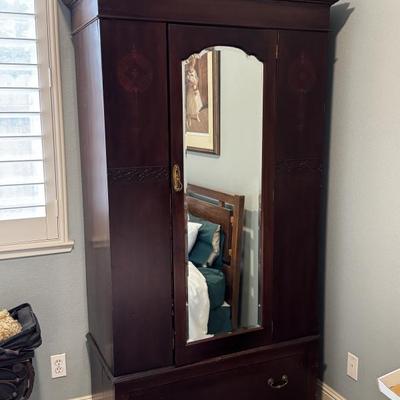 Sale Photo Thumbnail #176