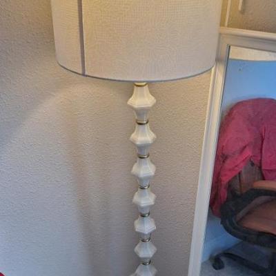 Sale Photo Thumbnail #97