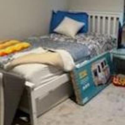 Sale Photo Thumbnail #17