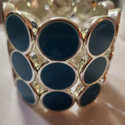 Sale Photo Thumbnail #122