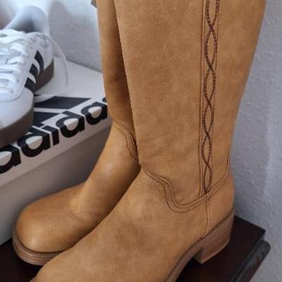 Sale Photo Thumbnail #75