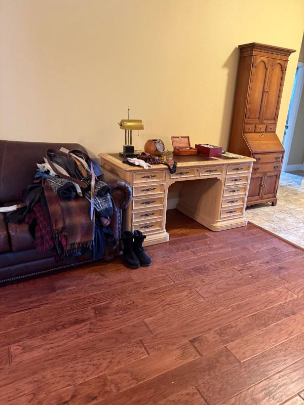 Sale Photo Thumbnail #50