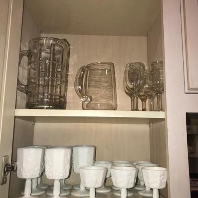 Sale Photo Thumbnail #52: Milk glass