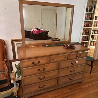 Sale Photo Thumbnail #33