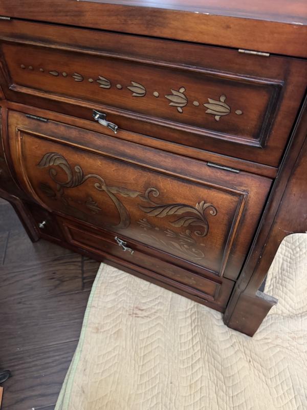 Sale Photo Thumbnail #4