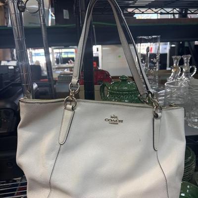 Sale Photo Thumbnail #98