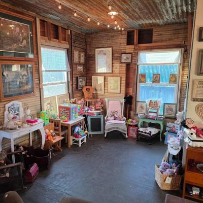 Sale Photo Thumbnail #2