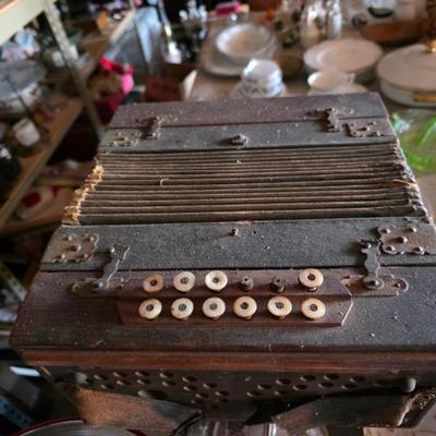 Sale Photo Thumbnail #120