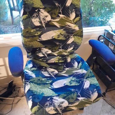 Sale Photo Thumbnail #20: Covered desk chairs $15 each