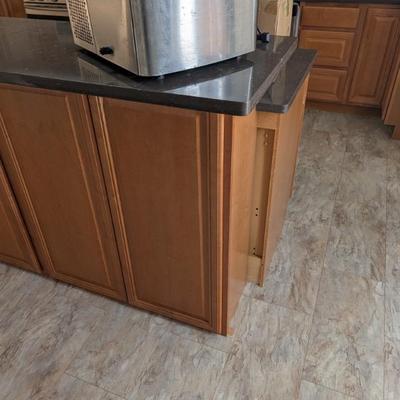 Sale Photo Thumbnail #42