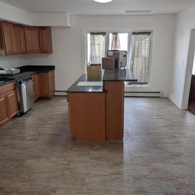 Sale Photo Thumbnail #95