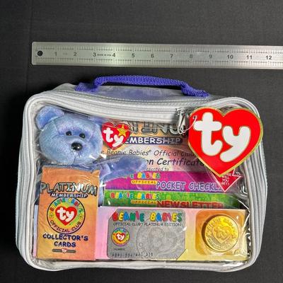 TY Beanie Babies Platinum Membership Collector Set in Original Zipper Case