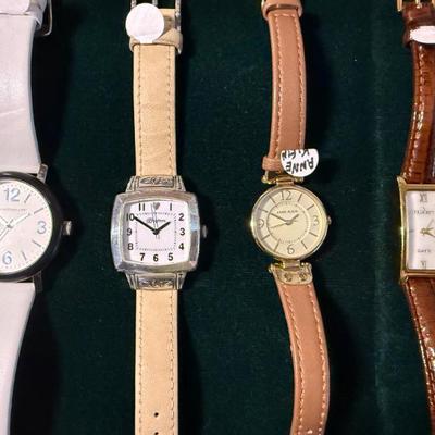 Sale Photo Thumbnail #159