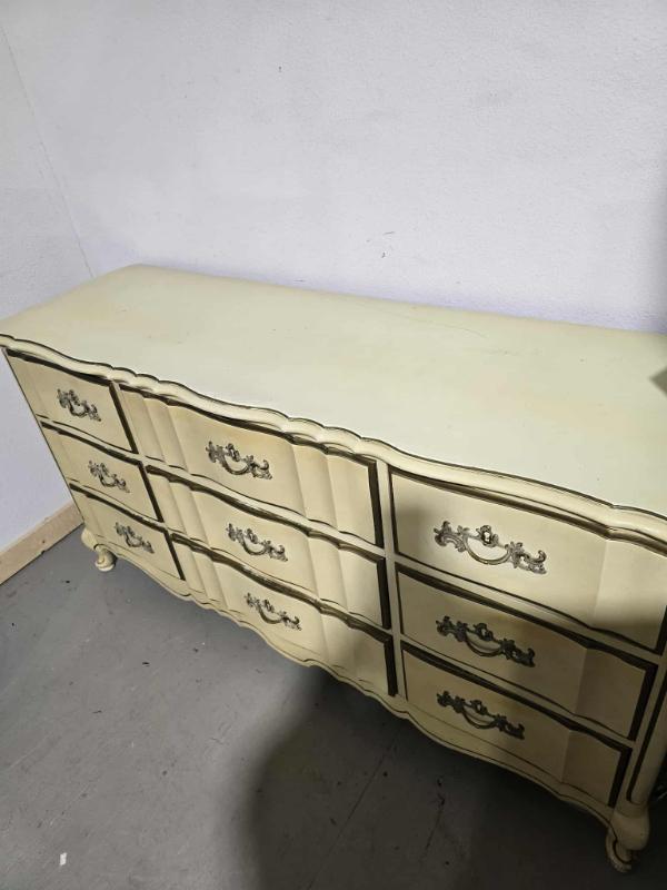 Sale Photo Thumbnail #12