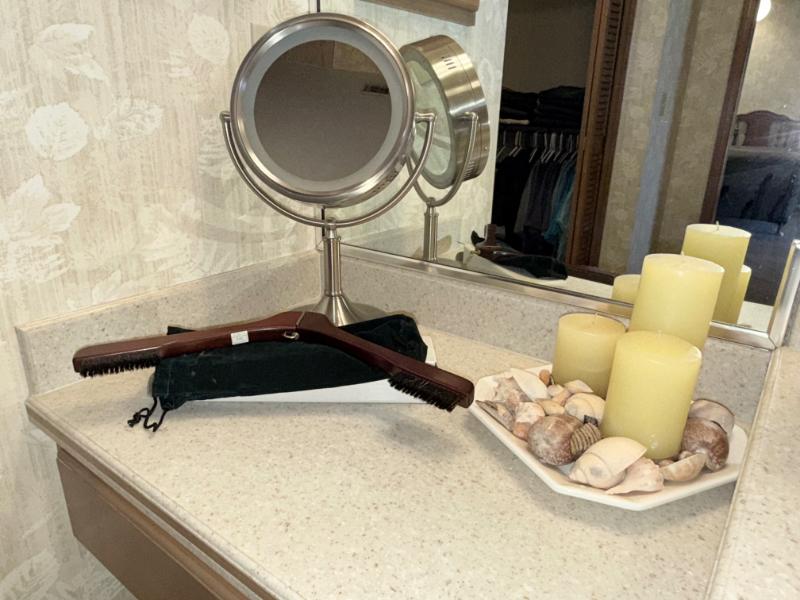 Sale Photo Thumbnail #280