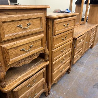 Sale Photo Thumbnail #384