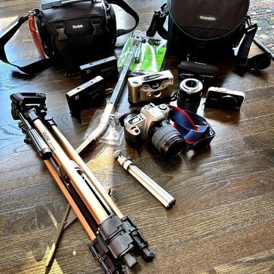 Canon, Vivitar & Kodak Cameras, Accesories & Tripods